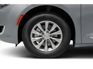 Chrysler Pacifica 2020 Touring L Plus 4dr Mini-Van