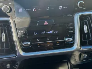 Kia Sorento 2021 AWD S 4dr SUV