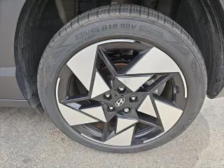 Hyundai KONA 2024 Limited 4dr Crossover