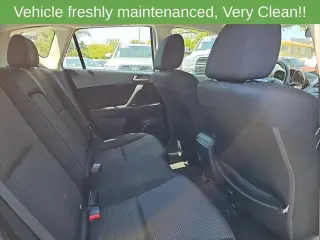Mazda Mazda3 2012 i Touring 4dr Hatchback 6M