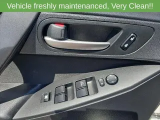 Mazda Mazda3 2012 i Touring 4dr Hatchback 6M