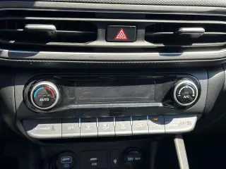 Hyundai KONA 2023 AWD Limited 4dr Crossover