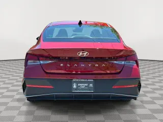 Hyundai ELANTRA 2024 SEL 4dr Sedan
