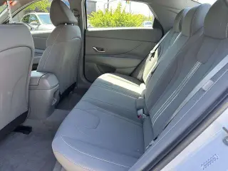 Hyundai ELANTRA 2024 SEL 4dr Sedan