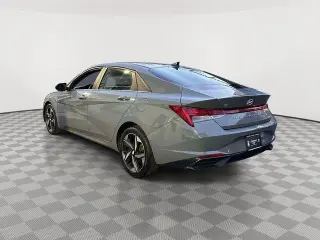 Hyundai ELANTRA 2023 Limited 4dr Sedan