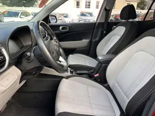 Hyundai VENUE 2023 SEL 4dr Crossover