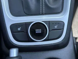 Hyundai VENUE 2022 Limited 4dr Crossover