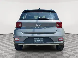 Hyundai VENUE 2022 Limited 4dr Crossover