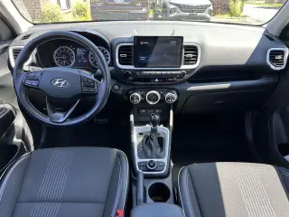 Hyundai VENUE 2022 Limited 4dr Crossover