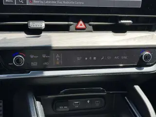 Kia Sportage Plug-In Hybrid 2023 AWD X-Line Prestige 4dr SUV