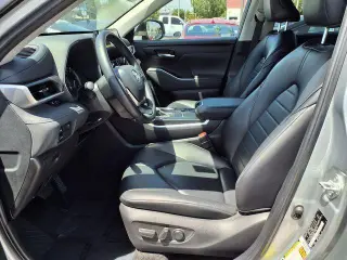 Toyota Highlander 2024 XLE 4dr SUV
