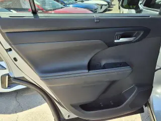 Toyota Highlander 2024 XLE 4dr SUV