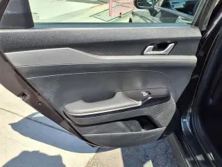 Kia K5 2025 LXS 4dr Sedan