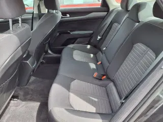 Kia K5 2025 LXS 4dr Sedan