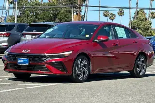Hyundai ELANTRA 2025 Limited 4dr Sedan