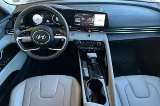 Hyundai ELANTRA 2025 Limited 4dr Sedan