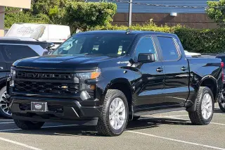 Chevrolet Silverado 1500 2022 4x2 Custom 4dr Crew Cab 5.8 ft. SB
