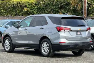 Chevrolet Equinox 2023 4x4 LS 4dr SUV w/1FL