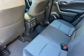 Toyota RAV4 Hybrid 2025 AWD XLE 4dr SUV