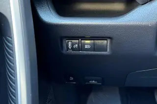 Toyota RAV4 Hybrid 2025 AWD XLE 4dr SUV
