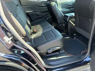 GMC Acadia 2021 4x4 AT4 4dr SUV