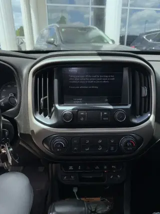 GMC Canyon 2019 4x4 Denali 4dr Crew Cab 5 ft. SB