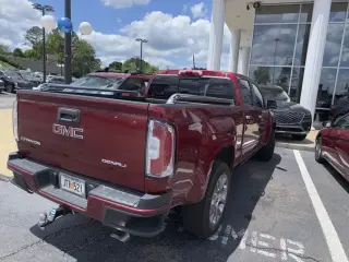 GMC Canyon 2019 4x4 Denali 4dr Crew Cab 5 ft. SB