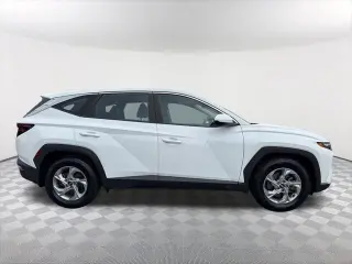 Hyundai TUCSON 2023 SE 4dr SUV