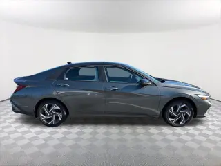 Hyundai ELANTRA Hybrid 2025 SEL Sport 4dr Sedan