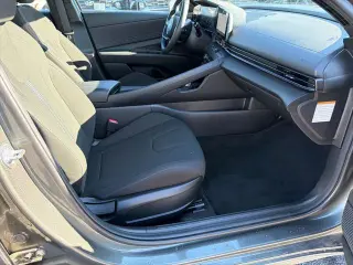 Hyundai ELANTRA Hybrid 2025 SEL Sport 4dr Sedan
