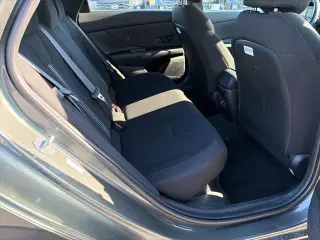 Hyundai ELANTRA Hybrid 2025 SEL Sport 4dr Sedan