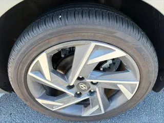 Hyundai ELANTRA Hybrid 2025 SEL Sport 4dr Sedan
