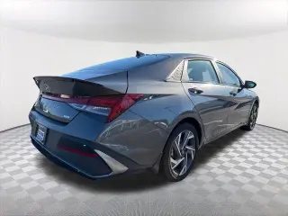 Hyundai ELANTRA Hybrid 2025 SEL Sport 4dr Sedan