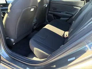 Hyundai ELANTRA Hybrid 2025 SEL Sport 4dr Sedan