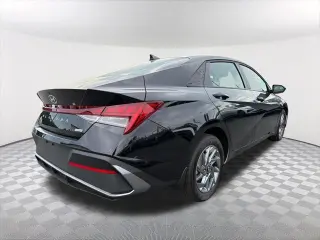 Hyundai ELANTRA Hybrid 2026 Blue 4dr Sedan