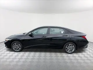 Hyundai ELANTRA Hybrid 2026 Blue 4dr Sedan