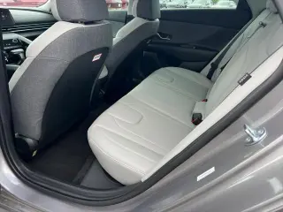 Hyundai ELANTRA 2025 Limited 4dr Sedan