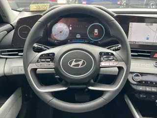 Hyundai ELANTRA 2025 Limited 4dr Sedan