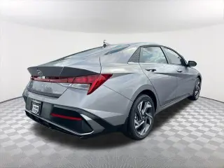 Hyundai ELANTRA 2025 Limited 4dr Sedan