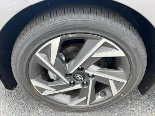 Hyundai ELANTRA 2025 Limited 4dr Sedan