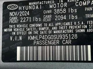 Hyundai ELANTRA 2025 Limited 4dr Sedan