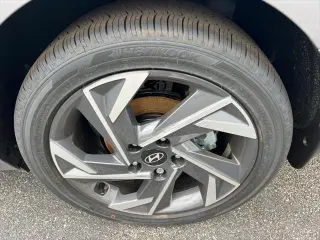 Hyundai ELANTRA 2025 Limited 4dr Sedan