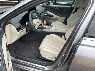 Genesis G80 2023 AWD 2.5T 4dr Sedan