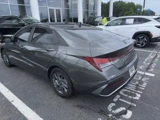 Hyundai ELANTRA 2024 SEL 4dr Sedan