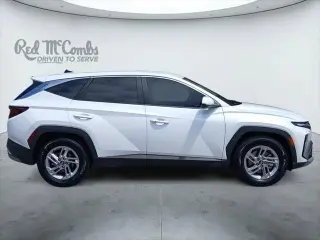 Hyundai TUCSON 2025 SE 4dr SUV