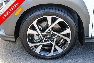Hyundai KONA 2023 AWD Limited 4dr Crossover