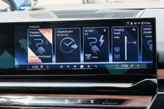 BMW i5 2024 eDrive40 4dr Sedan