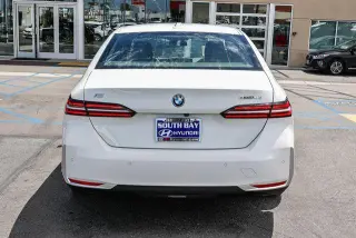 BMW i5 2024 eDrive40 4dr Sedan