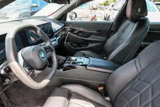 BMW i5 2024 eDrive40 4dr Sedan