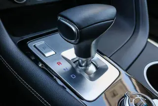 Genesis G70 2022 2.0T 4dr Sedan
